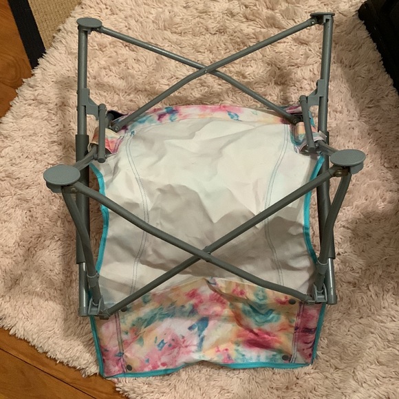 MONOGRAMMED Beach Chair w/zipped pocket on the back that is removable. - Picture 5 of 6